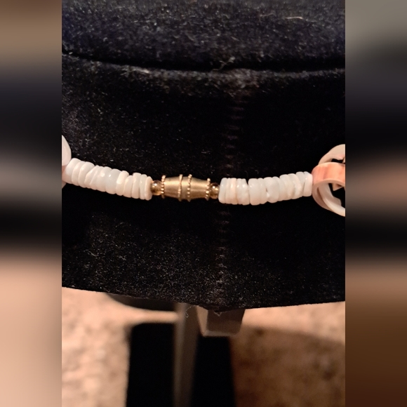 Vintage Beachy Handmade Cut Shell Necklace About 18inches Twist Clasp - Picture 5 of 6